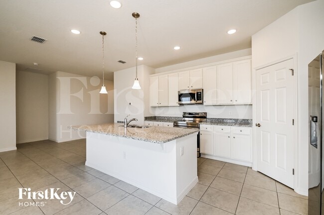 Photo - 217 Windsor Reserve Dr