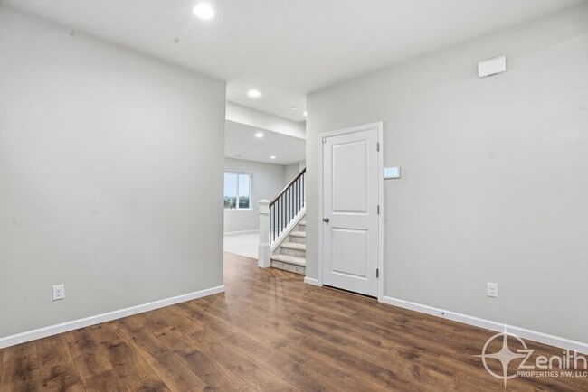 Photo - 9019 N Dogwood St