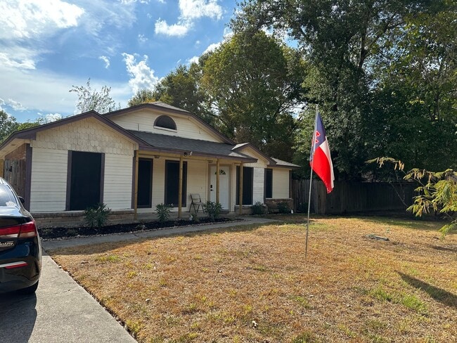 Building Photo - 25119 Thrushwood Ln