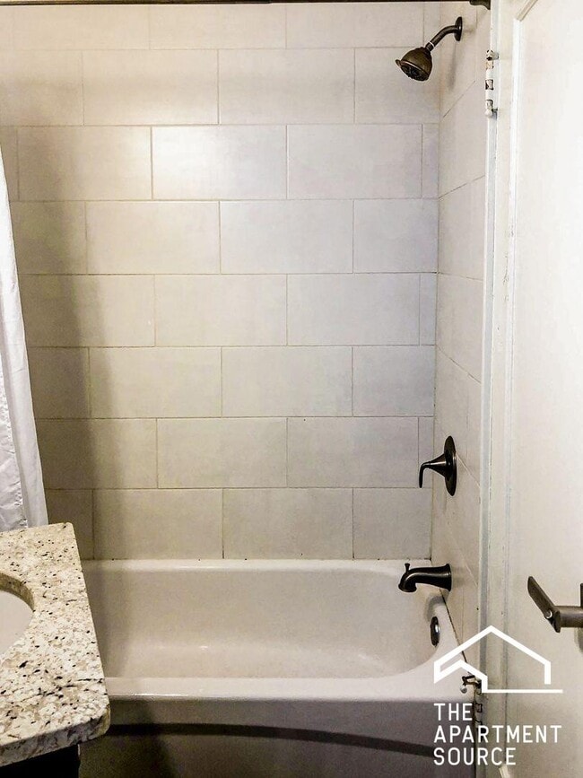 2231 W Wilson Ave Unit 2