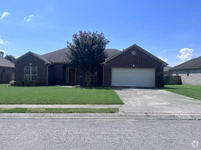 Building Photo - 2402 Lancashire Ln Rental