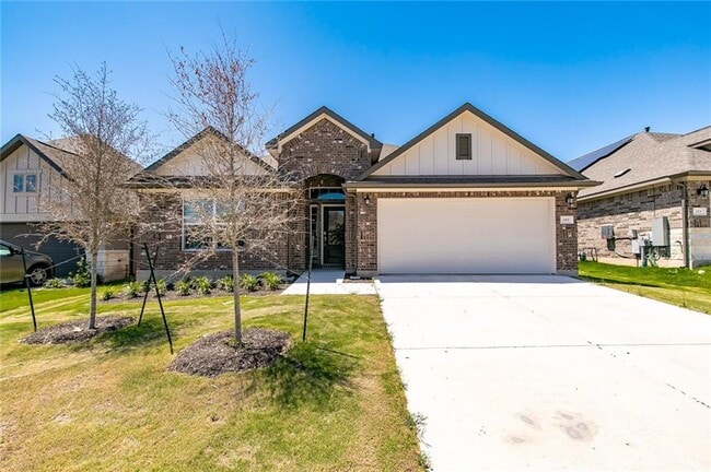 Photo - 149 Coronella Dr House