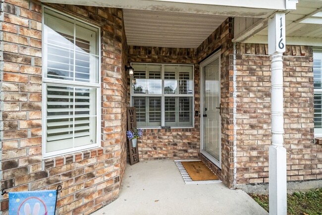 Photo - Whitemarsh Island Gem - Charming 3-Bedroom Home on a Corner Lot in Battery Point