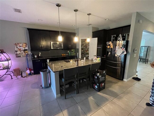 Photo - 775 Maple Leaf Loop