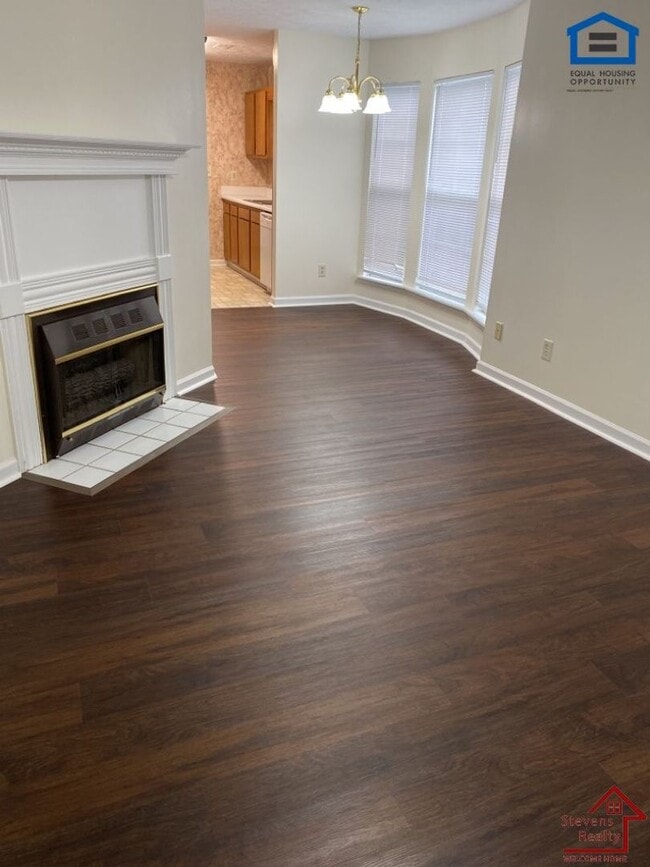 Photo - 306 Oriole Dr