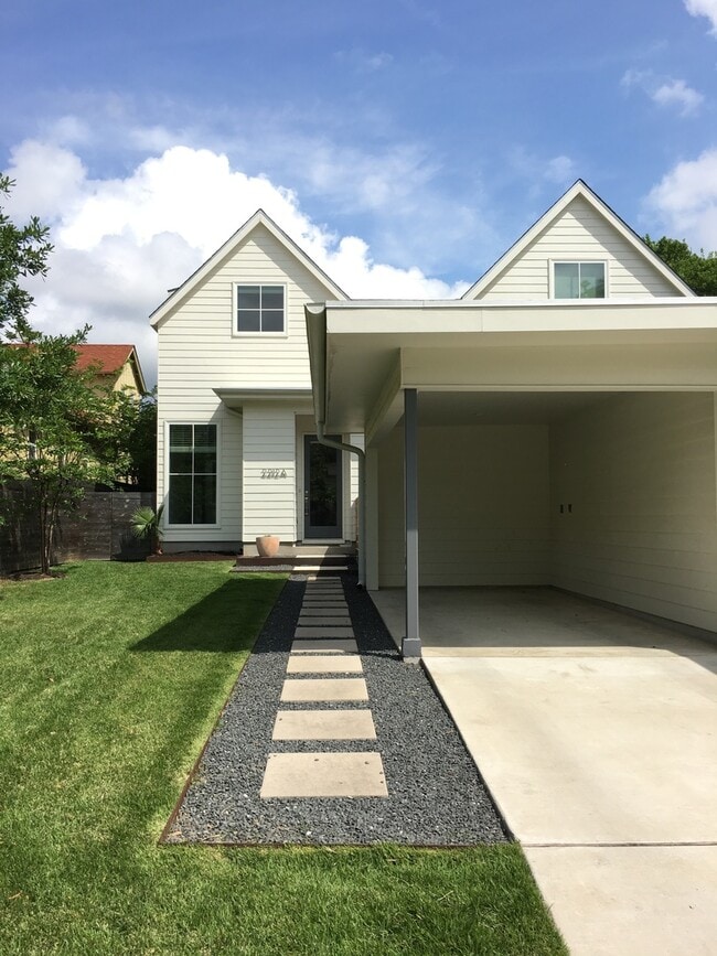 Photo - 2212 Iva Ln