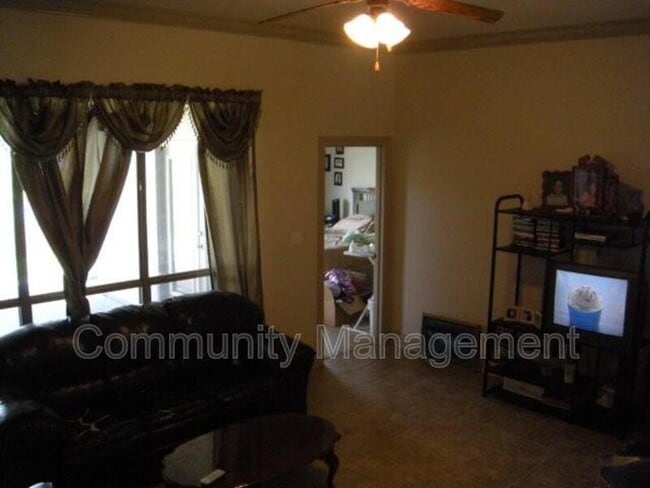 Photo - 2969 Northbank Dr
