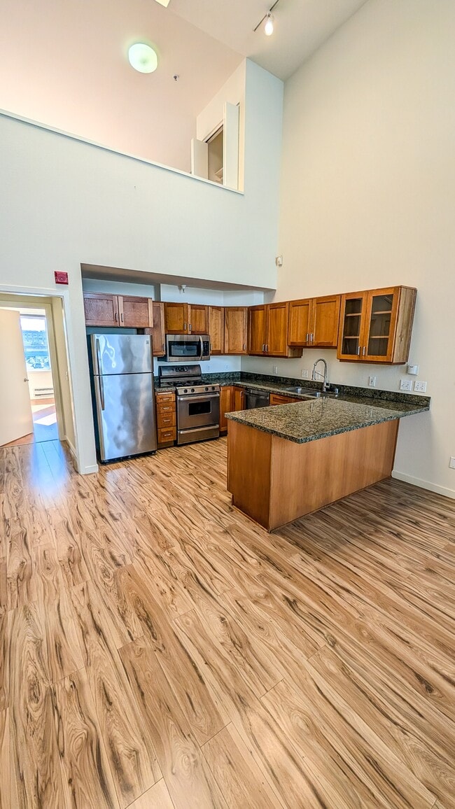 Photo - 950 Harrison St