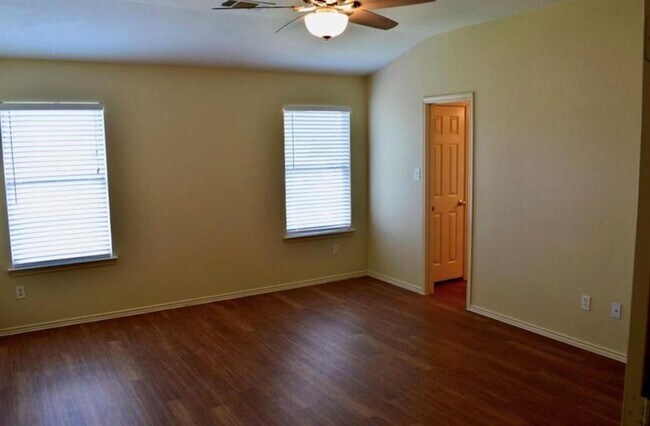 Photo - 14208 Sumatra Ln
