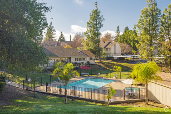 Quail Ridge - Quail Ridge Apartments