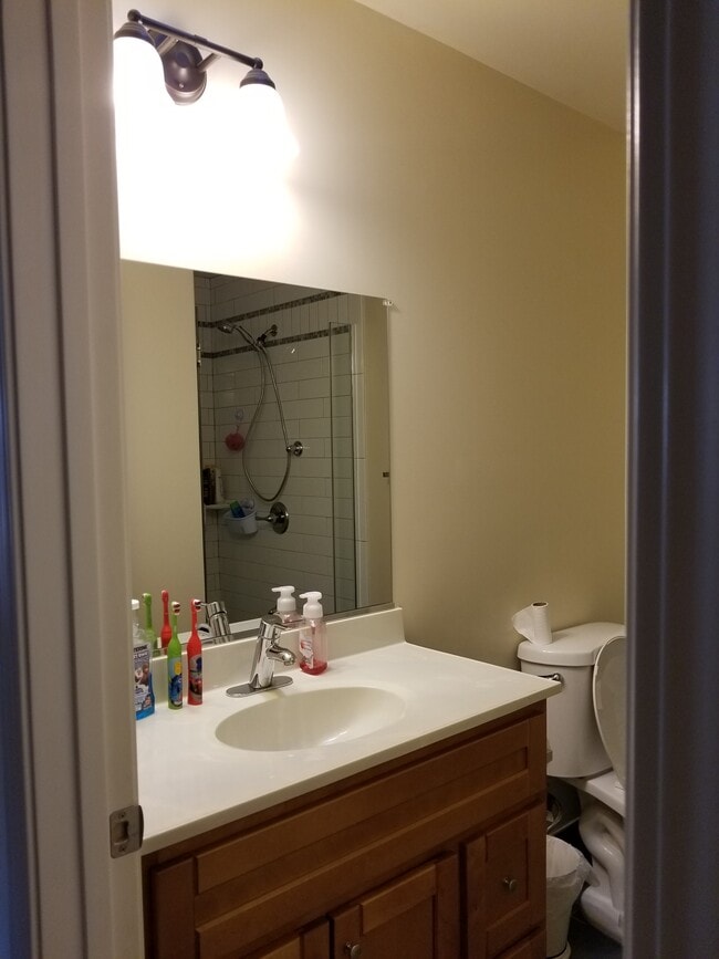 Photo - 2913 Carmel St