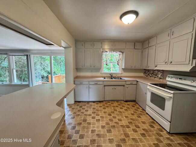 Photo - 218 Edgewood Dr House