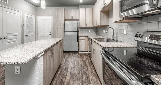 Photo - The Ivy Residences at Health Village Apart...