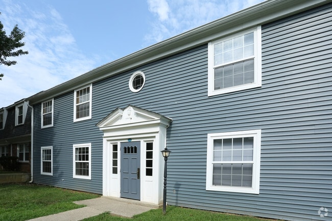 Building Photo - Vines at Stony Brook Rental