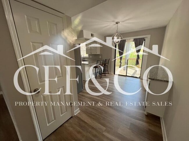 Photo - 109 Misty Brook Dr