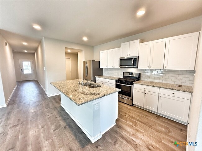 Photo - 380 Arbor Hills
