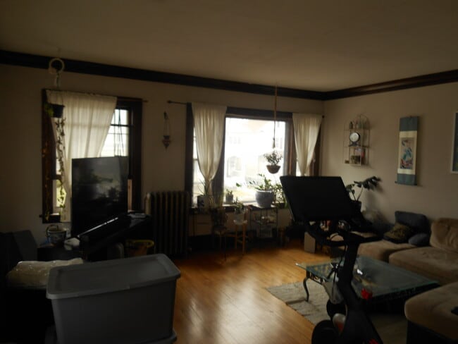 Photo - 1305 W 34th St