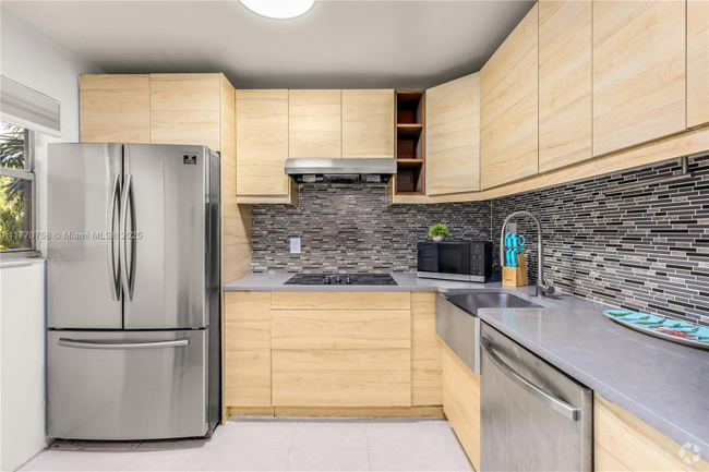 Building Photo - 1840 Jefferson Ave Unit 103 Rental