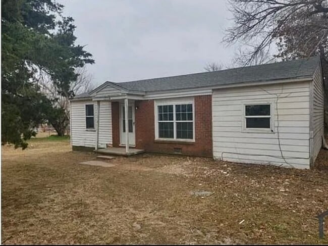 Photo - 12704 NE 40th St