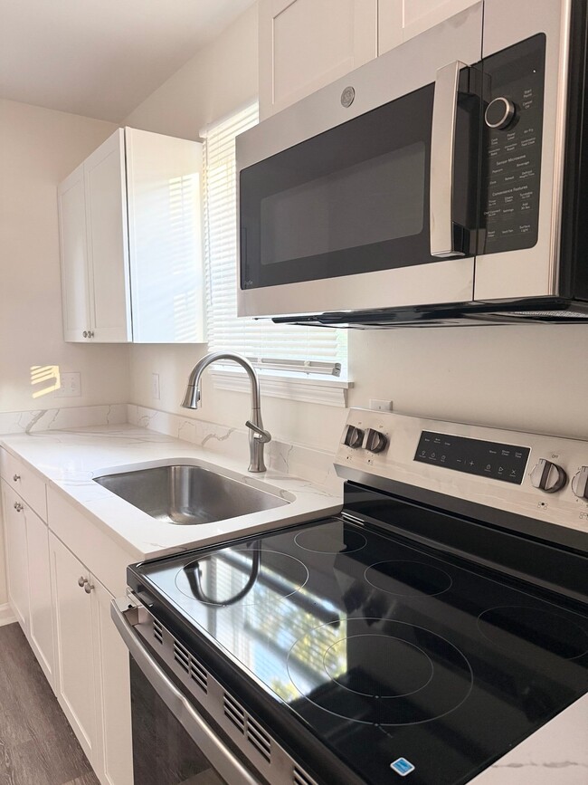 1424 Brown St Unit B