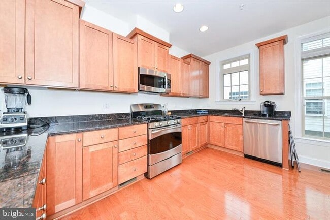 Photo - 402 N Thomas St