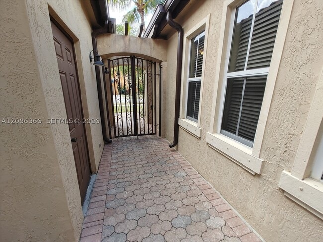 15243 SW 28th Terrace
