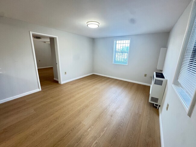 Living Room - 1051 63rd St Apartamentos Unidad B