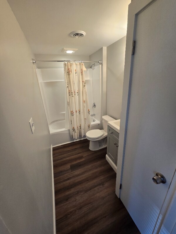 Photo - 83 Grand Ave Unidad 5