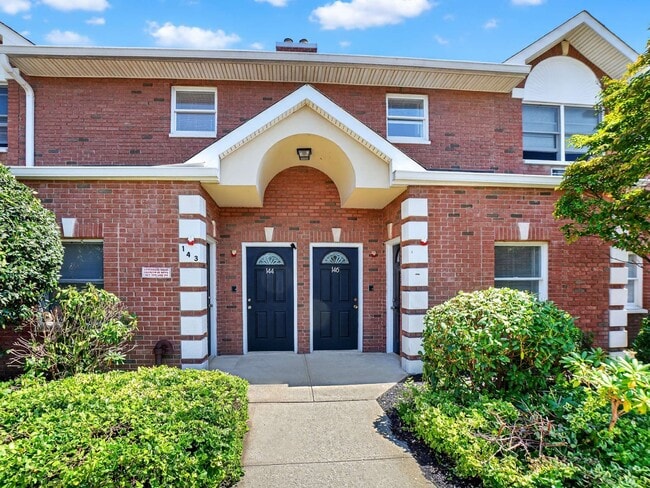 Bunt Commons II: 55+ Senior Living Community