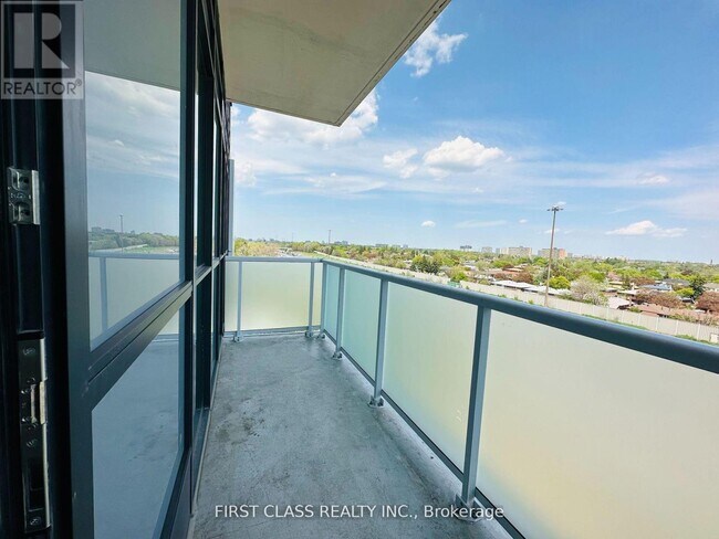 Photo - 188 Fairview Mall Dr Unité 815