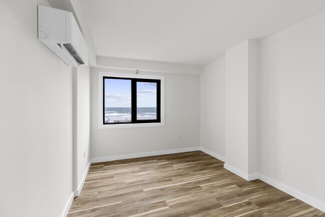 Photo - Boardwalk House A-04 | 1BR + Den with Balcony, 588 SF Unit 404