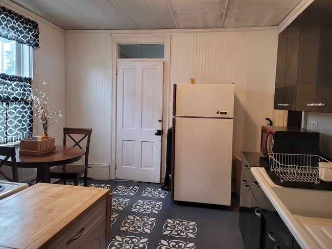 Photo - 206 Roxbury Rd