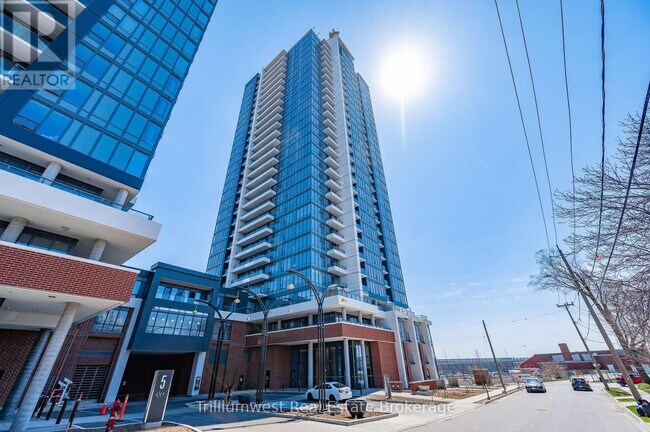 Photo - 15 Wellington St S Unité 1601