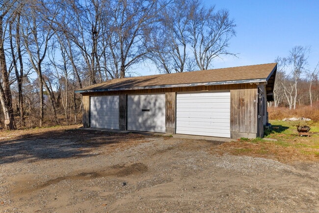 Photo - 475 Parum Rd