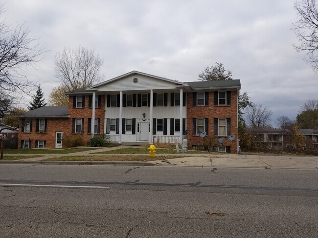 Evergreen Prairie - Evergreen Prairie Apartments