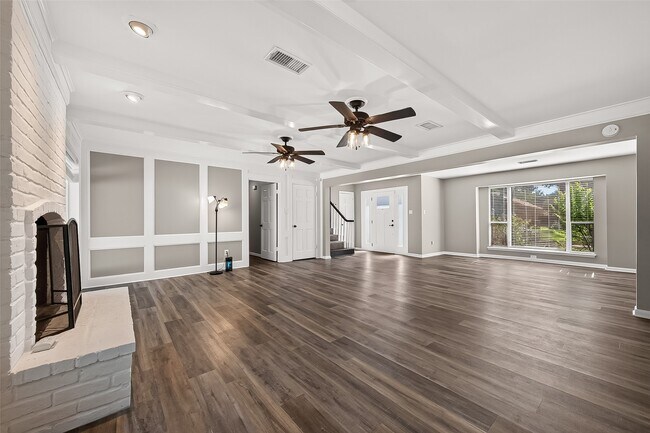 Photo - 919 Longview Dr