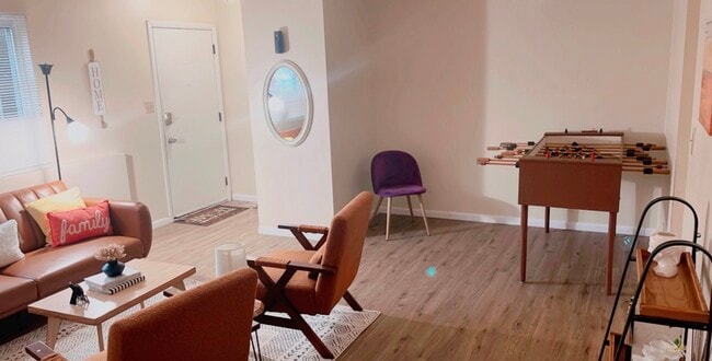 Photo - 2104 Elm Ln Unit 3