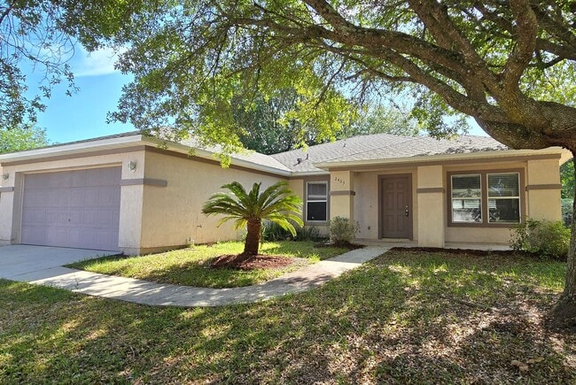 Large Single Family in Adam's Lake Home - Large Single Family in Adam's Lake Home