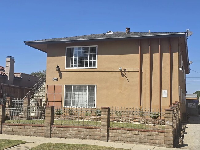 Building Photo - 1639 W 84th Pl Unit 4 Rental