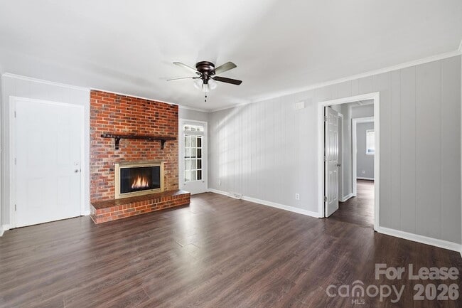 Photo - 4815 Carriage Dr Cir