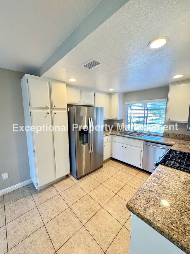 Photo - Ready to move in 2 bedroom 3 bath home!