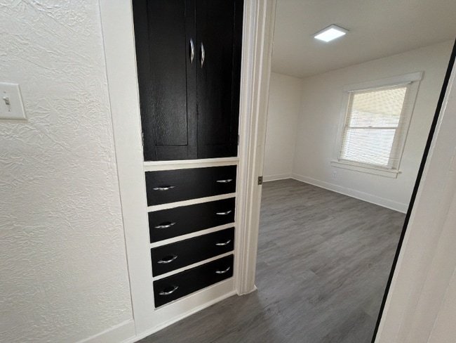 Photo - 2731 7th Ave