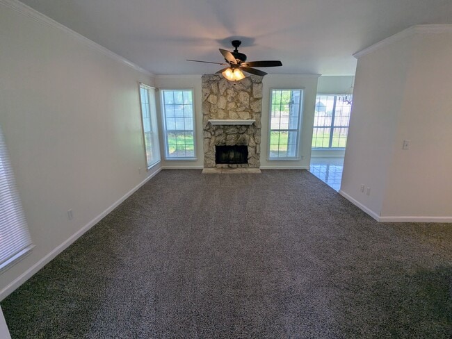 Photo - 104 Kings Ct