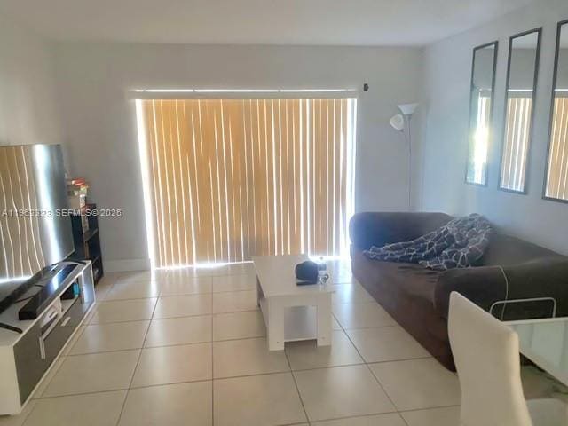 Building Photo - 7340 SW 82nd St Unit C203