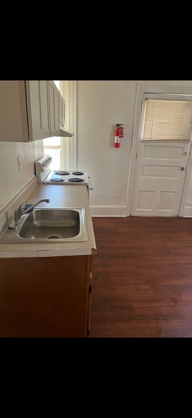 1008 W Main St Unit 1