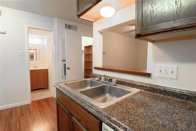 Photo - 710 E Dean Keeton St Unit 207