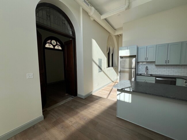 Photo - 160 Seabury St Unidad 37