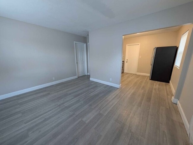 Photo - 2300 Douglas St