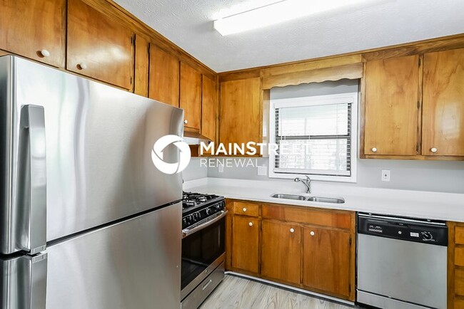 3 Bedroom Pet-Friendly Home in Snellville, GA with Main Street Renewal
