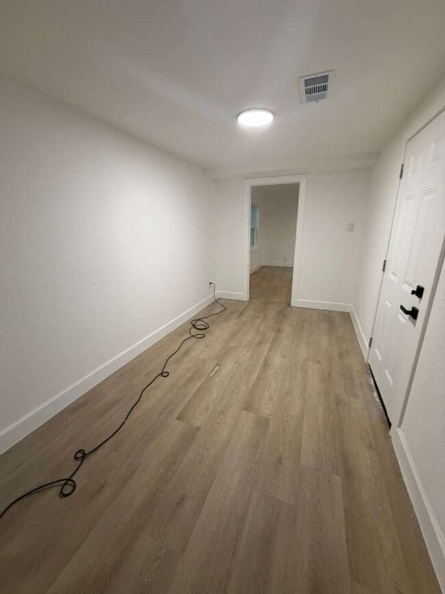 Photo - BEAUTIFUL HOME IN HOUSTON. MOVE IN READY!.